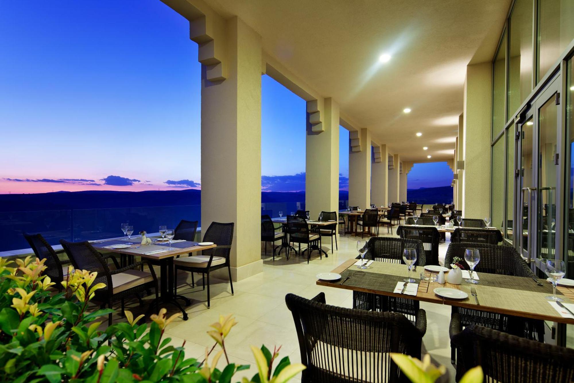 Hilton Garden Inn Мардін Екстер'єр фото