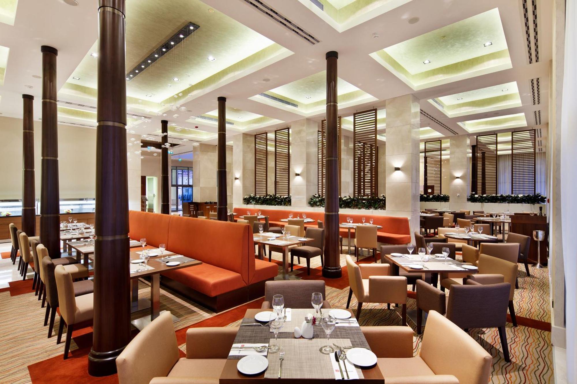 Hilton Garden Inn Мардін Ресторан фото